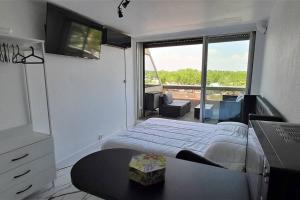 Studio 43, Héliopolis L au village naturiste