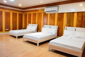 Makati Altean Apartment (Delfin Room)