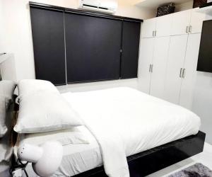 Alpha Grandview Malate Condo 2005