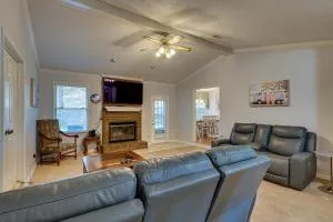 Lovely Decatur Home with Yard about 6 Mi to Town! - Hartselle