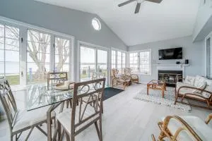 Waterfront Chautauqua Lake Home with Stunning Views - Celoron