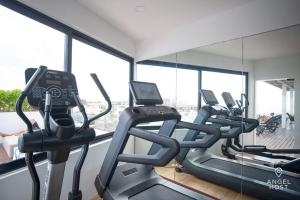 Oceanview Roof Pool I Fast WiFi I SmartTV Nr Beach