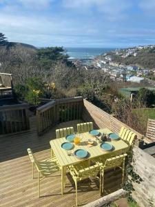 Cliffside 3 Bedroom House with Sea Views