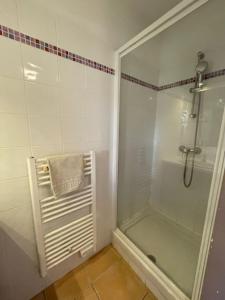 Carro, proche de la mer, appartement 2 chambres