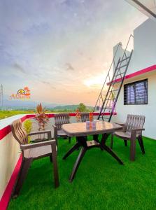 THE PALM UNITY HOME STAY