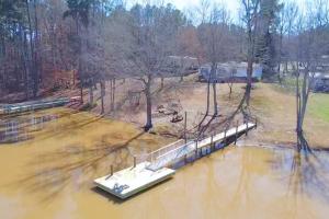 Saluda Lake Escape