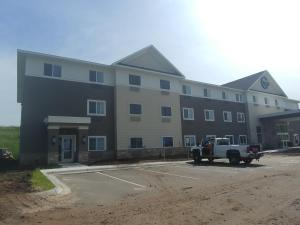 GrandStay Hotel & Suites