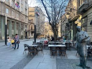 Central Sky View Apartment