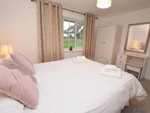 2 Bed in Pembroke 47640