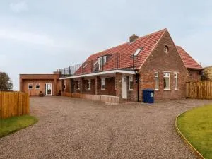 The Old Guard House - Ugthorpe