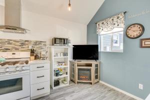 Cozy Springfield Studio about 7 Mi to Downtown Eugene