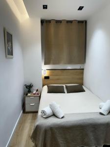 Standard Double Room room in Hostal Alogar