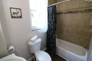 Mins to mass Ave -Workspace, Smart TV & AC