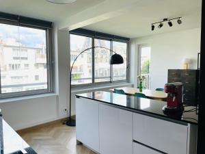 Superb flat with iconic Eiffel tower view