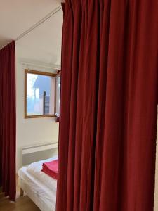 Super Besse chez Sophie 2ch, séjour, wifi, 2tv, rdc, terrasse, parc, piscine, pkg