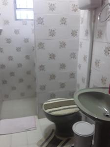 CASA COM PISCINA EM BALNEÁRIO PINHAL RS