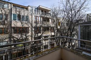 Central Area Retreat AC & WiFi