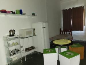 Quarto e banheiro particular