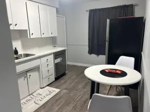 Cute Highland Park Entire Unit B - إيرداري