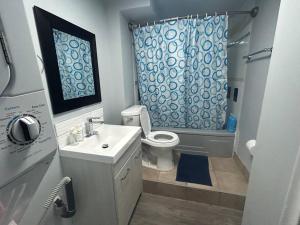 Cute Highland Park Entire Unit B