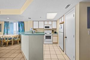 SeaWatch Resort 908 Ocean Front-Shore Drive Section