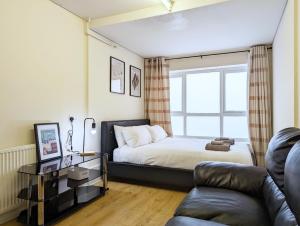 Guest Rooms Near City Centre & Dock Free Parking