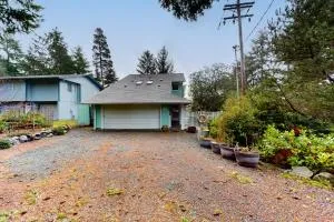 Spyhop Hideaway - MCA #50619 - Neahkahnie Beach