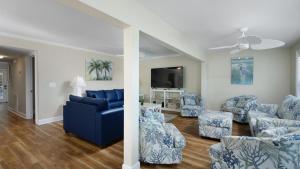 Blue Moon - 3rd Row - Ocean Drive Section