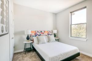 TWO CozySuites Spacious Music Row Condos with parking