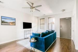 CozySuites TWO Classy Music Row Condos with parking