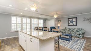 Flip Flop Inn - 3rd Row - Cherry Grove Section