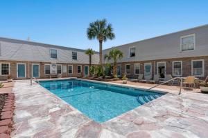 Madison Villas 16 - 3rd Row - Crescent Beach Section