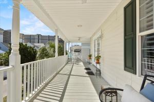 Antigua Breeze - 3rd Row - Windy Hill Section