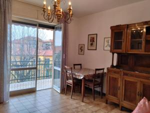 Appartamento con posto auto privato comodo a centro e spiagge