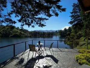 Cottage on the Lake - Cabaña privada - Guatapé - Jacuzzi - 瓜塔佩