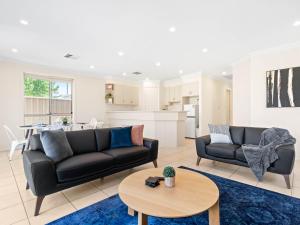 No stairs, Big House, Garage Richmond Residence 2