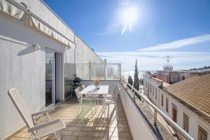 Old Town 2BR 50m Ocean w AC Wi-Fi Parking Terrace