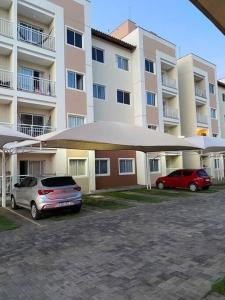 Apto completo com 02 quartos climatizados, estacionamento e portaria 24 horas, próximo ao Aeroporto!