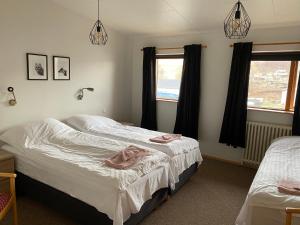 Bakkaflöt Guesthouse