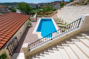 Apartments with a swimming pool Hvar - 22431