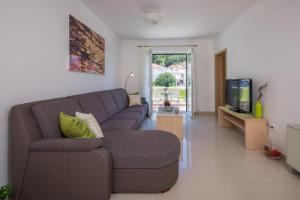 Apartments with swimming pool Hvar - 22431