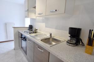 Apartments with parking space Babici, Umag - 22437