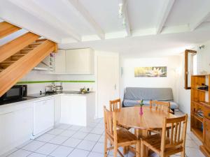 Pavillon 5 couchages avec piscine à Gruissan - FR-1-409-231