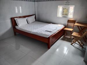 KHÁCH SẠN PHƯƠNG LAM