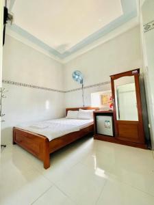 KHÁCH SẠN PHƯƠNG LAM