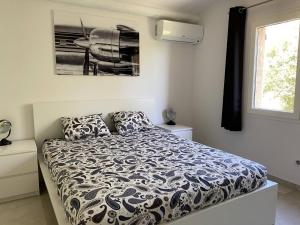 Villa avec piscine à débordement et climatisation, Côte dAzur - FR-1-768-71