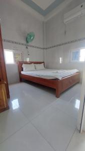 KHÁCH SẠN PHƯƠNG LAM