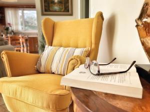 GardenBnB- apartment with garden & seaview