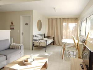 Horizon Seaview Apartment