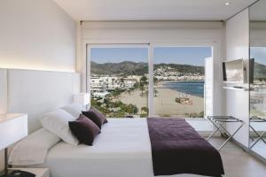 Premium Room with Partial Sea View room in Hotel Maritim